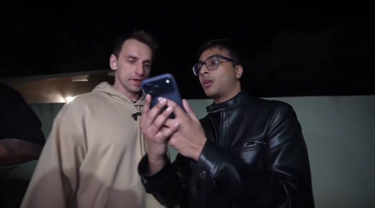 FearBuck tweet media