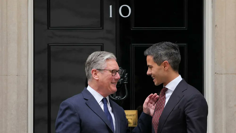 NOS Mirror tweet media