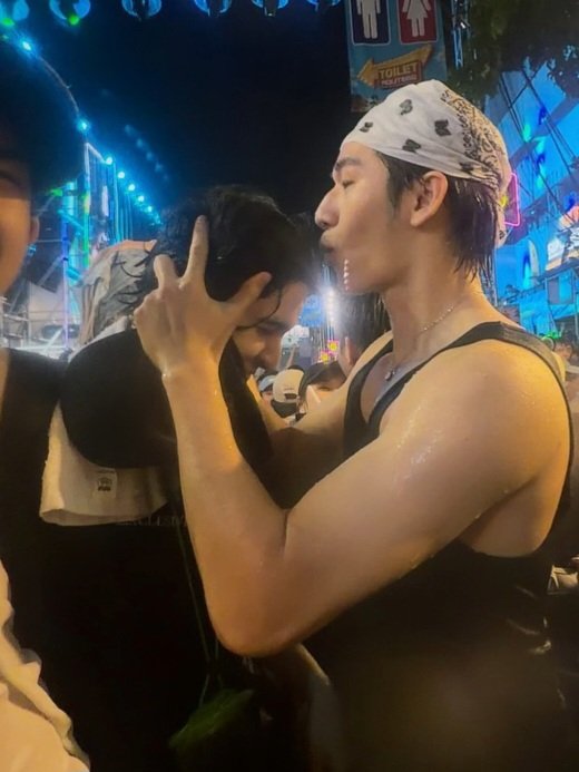 iampatcha_'s tweet image. เกิดอะไรขึ้นคะ??

#MosBank #moslhong #isbanky