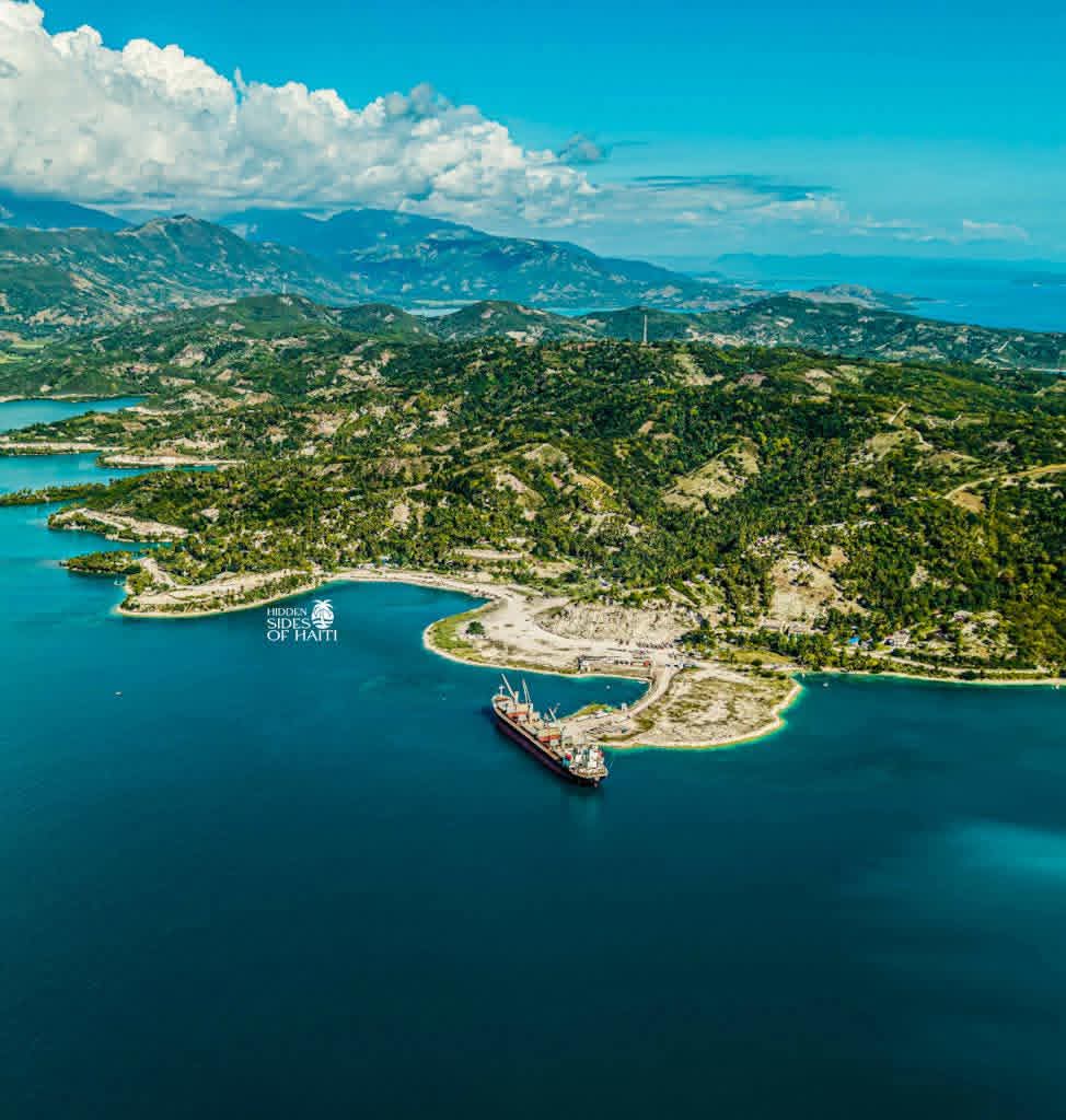 CiviqueEtmoral's tweet image. Port Saint-Louis-du-Sud 💯🇭🇹
#haiti 🇭🇹
📸 HiddenSidesOfHaïti