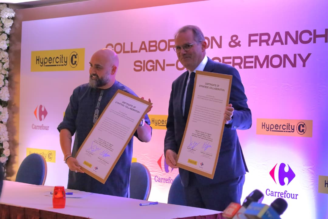 HypercityNg's tweet image. HyperCITY x Carrefour 🤝 

Today, we officially signed a landmark collaboration set to transform retail in Nigeria.  

A future of global standards, innovation, and growth begins now.  

#HyperCITY #Carrefour #RetailRevolution