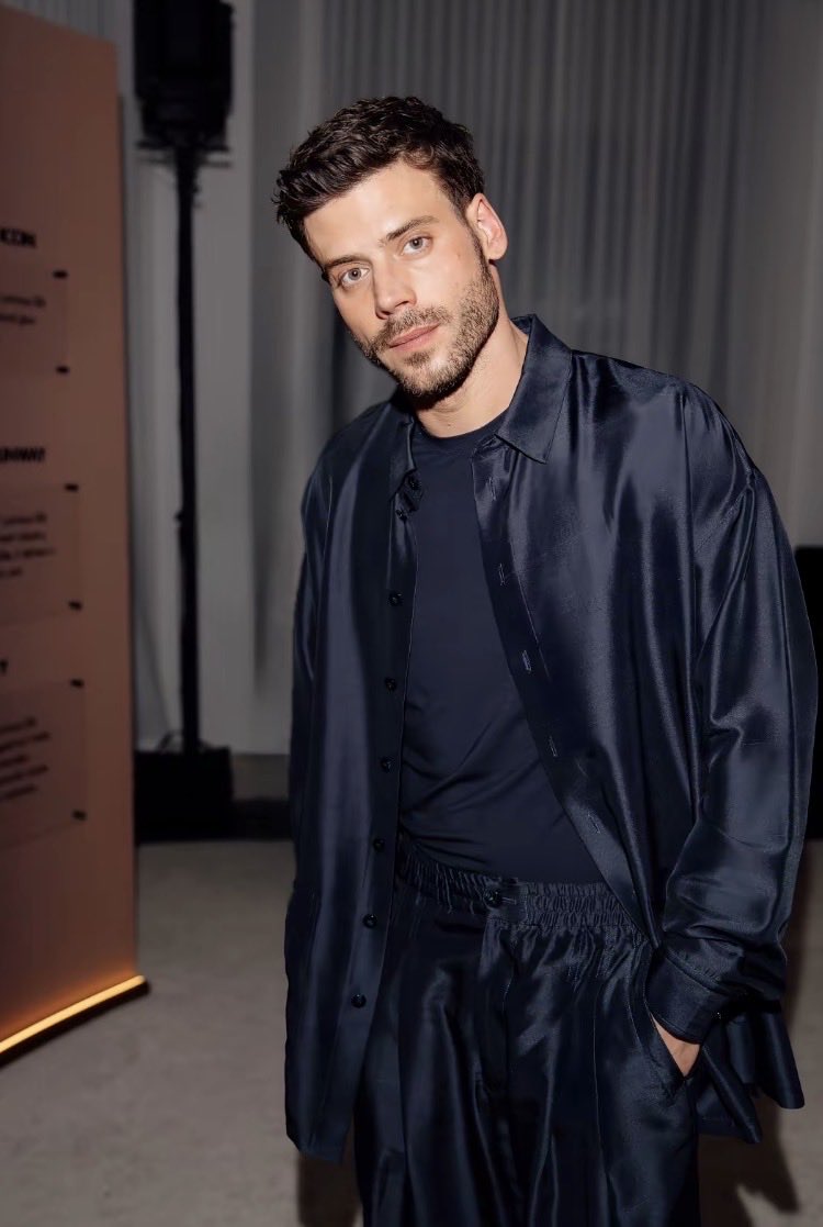 daily francois arnaud tweet media