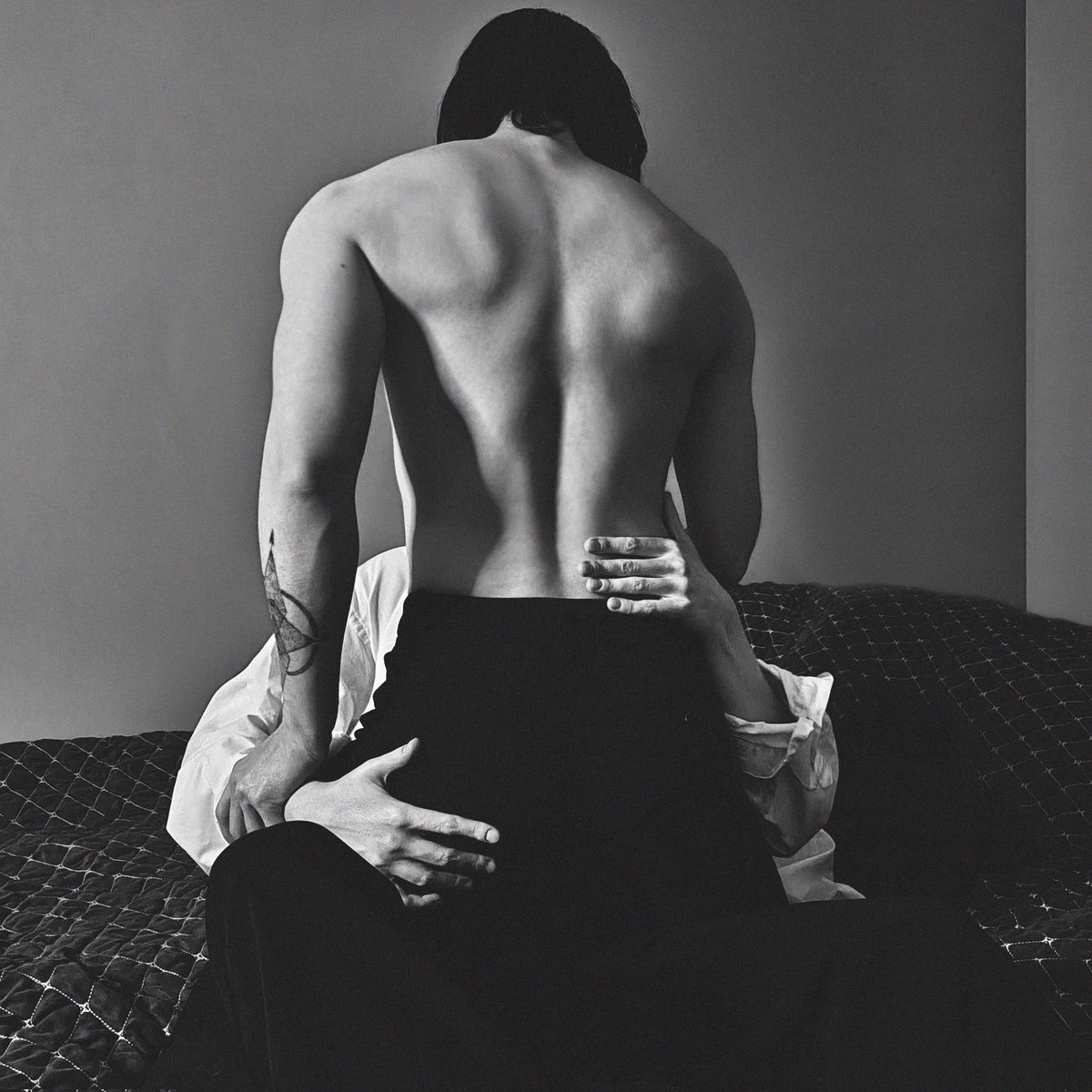 некрøфe†ишизw tweet media