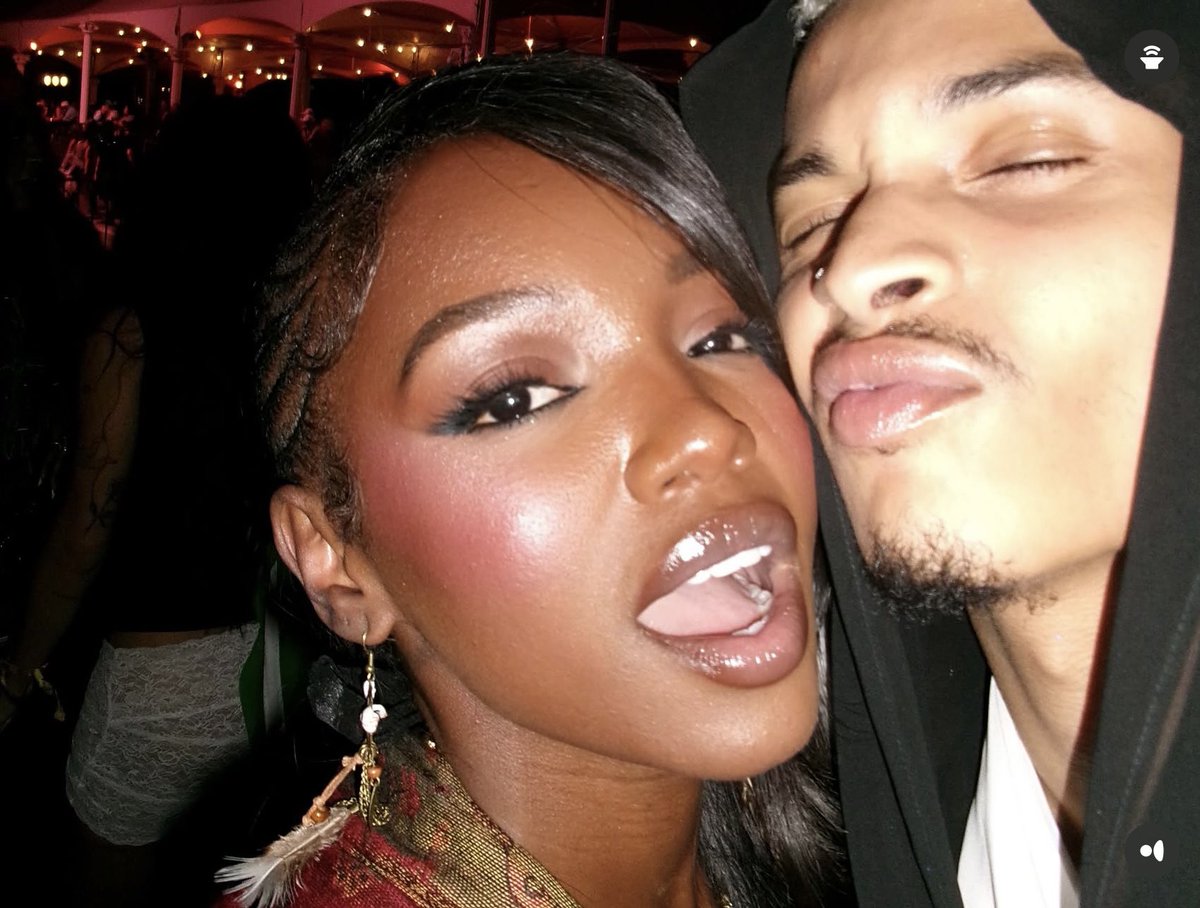 Chelley Crave tweet media