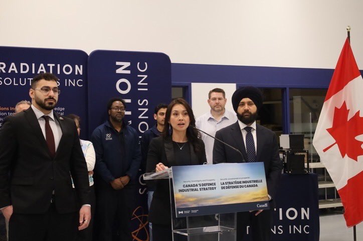 VanguardMag's tweet image. A stronger CAF starts with a stronger industrial base. Canada’s Defence Industrial Strategy is building both. #CDNDefence #SMEs #EconomicSecurity
vanguardcanada.com/powering-defen…