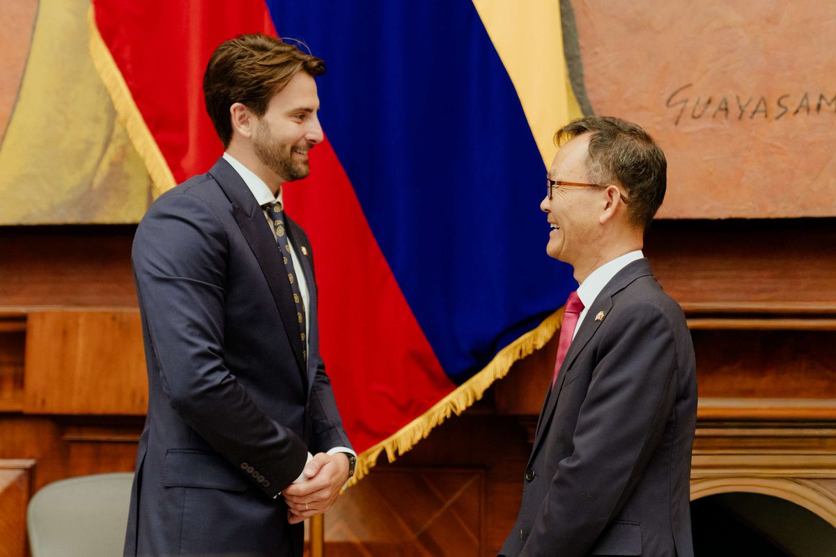 La Asamblea Nacional aprueba la cooperación económica entre Ecuador y Corea, los productos como cacao, camarón, banano y atún entran con arancel 0.

La Revolución Ciudadana se opuso al desarrollo de la economía, fuentes de trabajo y más exportaciones (Como siempre).