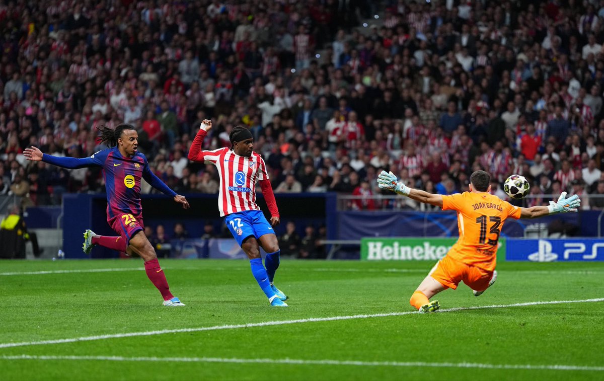 FCB World tweet media