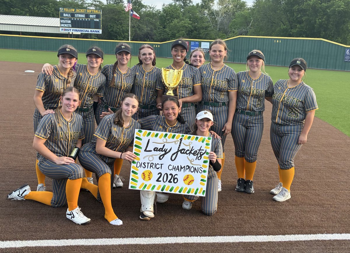AbbyAtkinson27's tweet image. My team battled and we are District Champs!!! Love these girls! Go Lady Jackets!💚💛💚
#highschool #softball 
@TexasGlory @Gosset41 @GMsportsmedia1 @TxHS_Softball