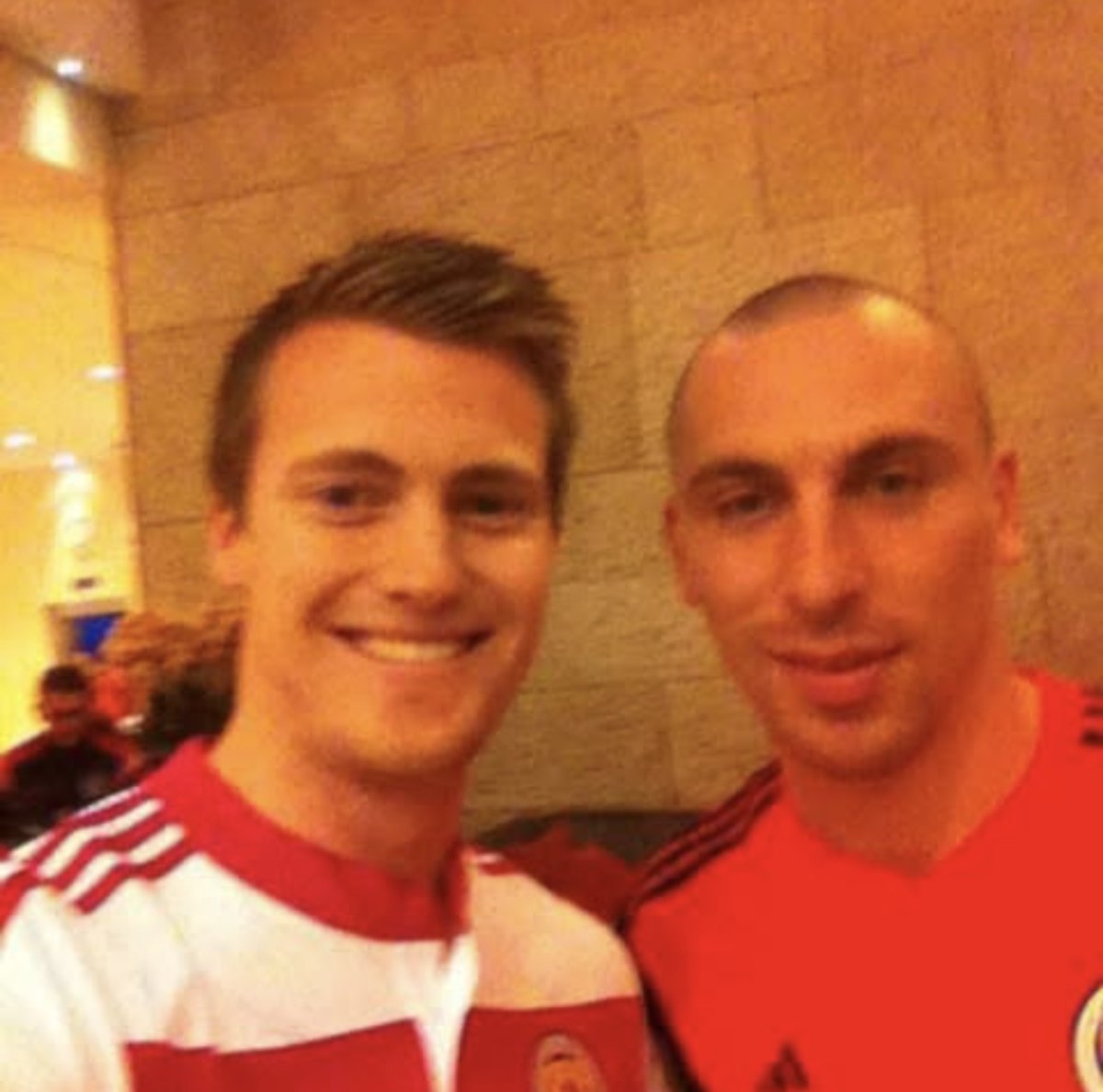 FollowFollow.com News tweet media