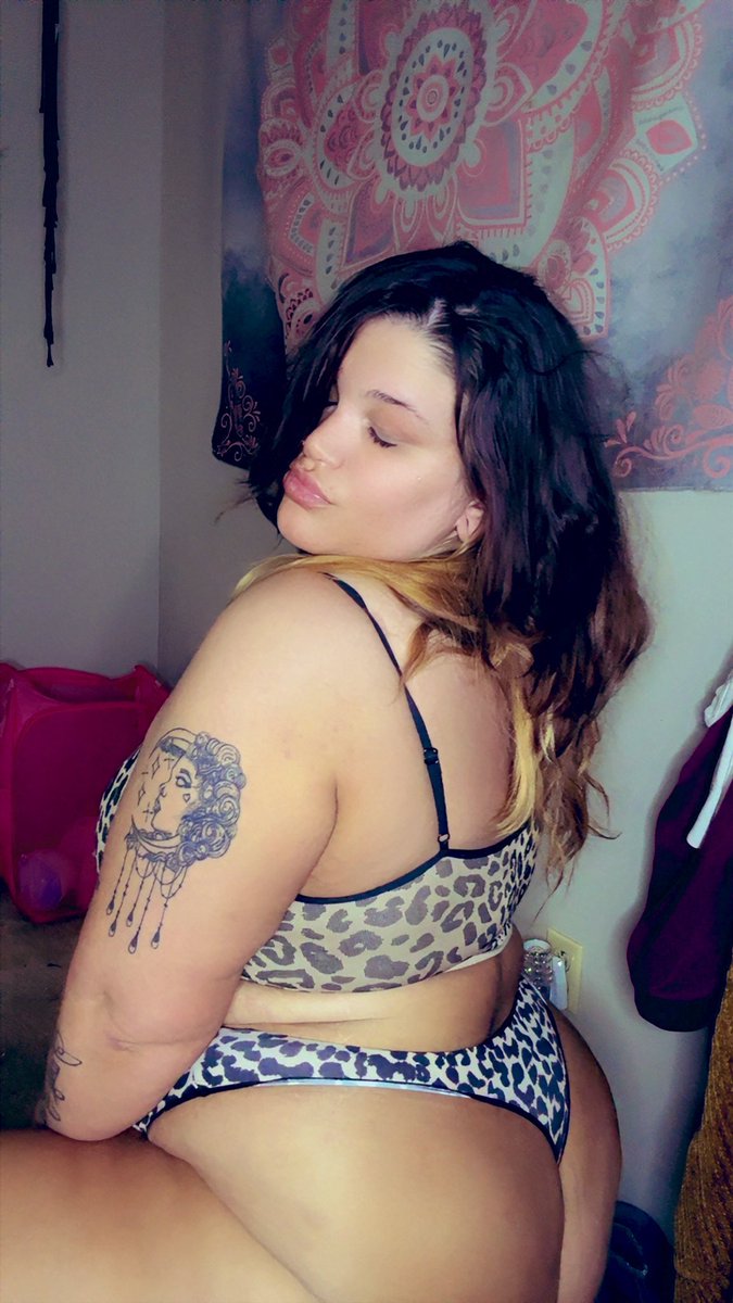 jaded5eightyy's tweet photo. #oklahomabbw #oklahomameets #oklahoma #prettynchubby #bodyappreciation #xoxo #fyp #nsfw https://t.co/rzSJx8fjVL