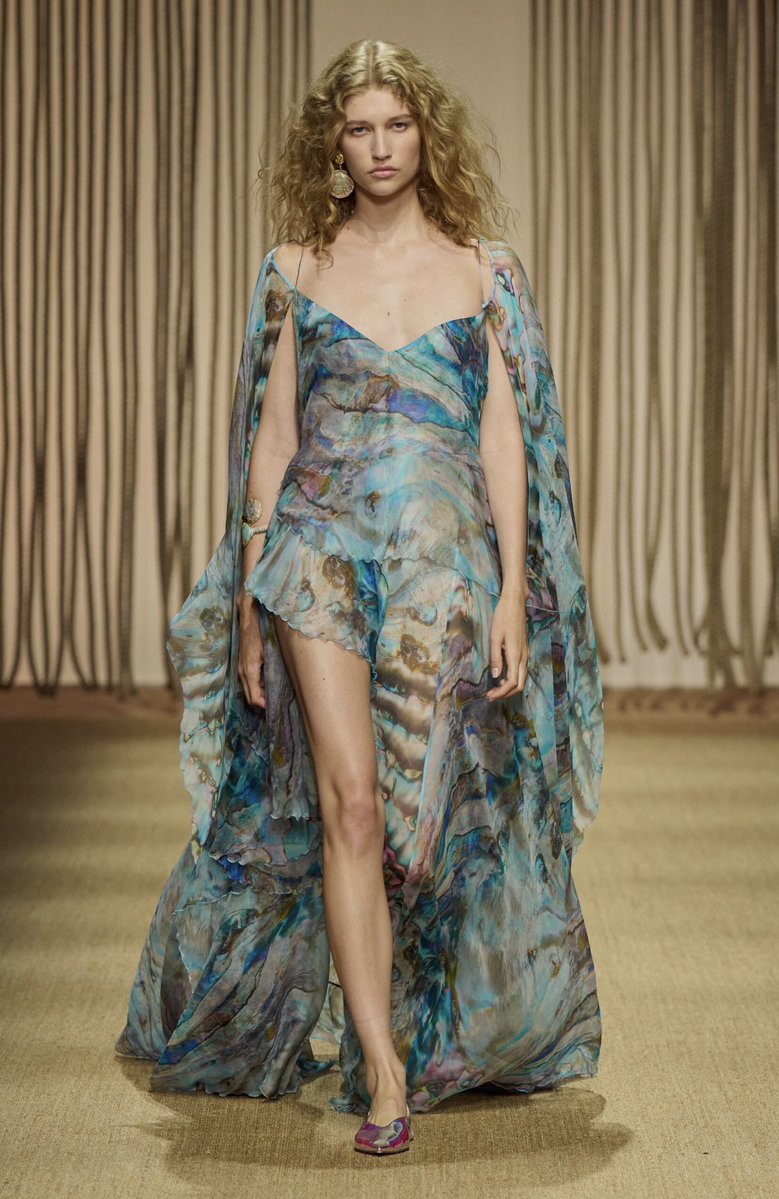 CARMEN CARRERA tweet media