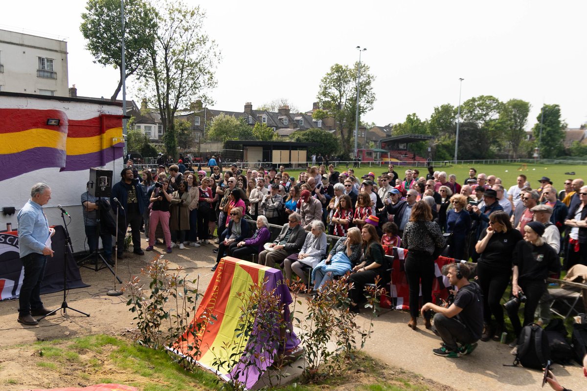 ClaptonCFC's tweet photo. Come down to the OSD for the rededication of the Newham International Brigades Memorial on Saturday, May 2 at noon with the @IBMT_SCW

Details TBC but we are particularly keen for local trade union branches to bring banners down for the weekend of International Workers' Day. https://t.co/fbDlM6lOsX