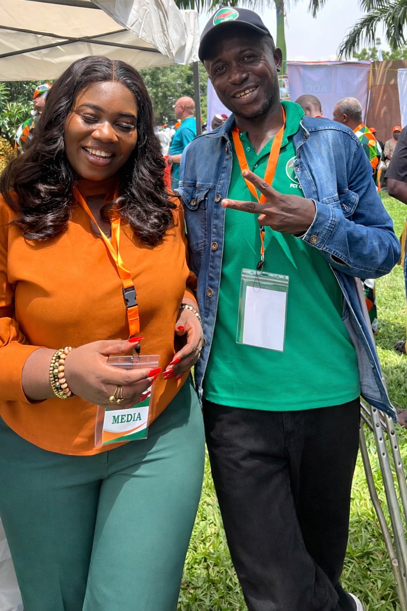 Revolutionary Youth! tweet media