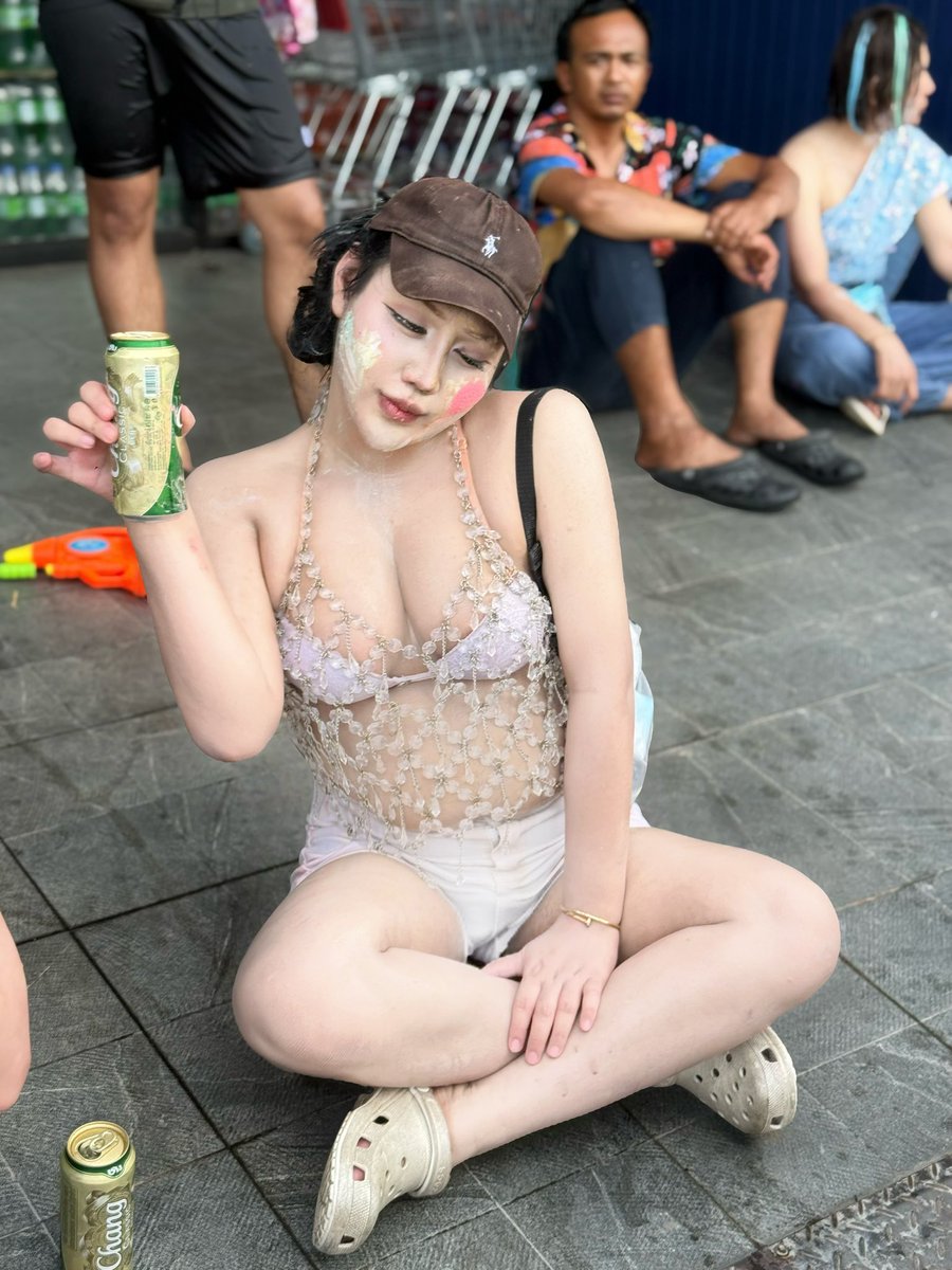 gimmic🗯️ tweet media