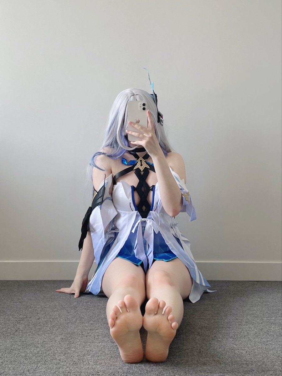 𑣲myna tweet media