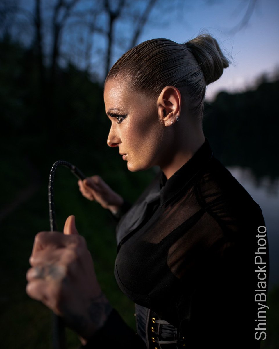 🇮🇹 Shiny Black Photo tweet media