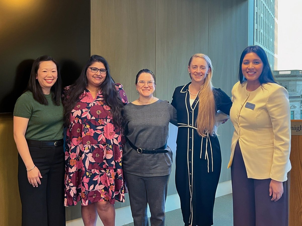 Holland_Knight's tweet image. Holland &amp;amp; Knight's #Boston office enjoyed hosting @WBAofMA for its program "The View from Inside: In‑House Guidance for Young Lawyers." The event allowed new attorneys to hear practical insights from in-house lawyers in the education, healthcare and retail industries about