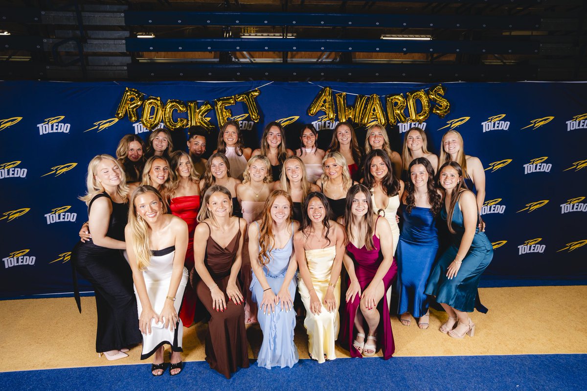 ToledoSoccer's tweet photo. Stars shine bright during the Rocket Awards 🤩

#TeamToledo https://t.co/DIEFaNmjB9