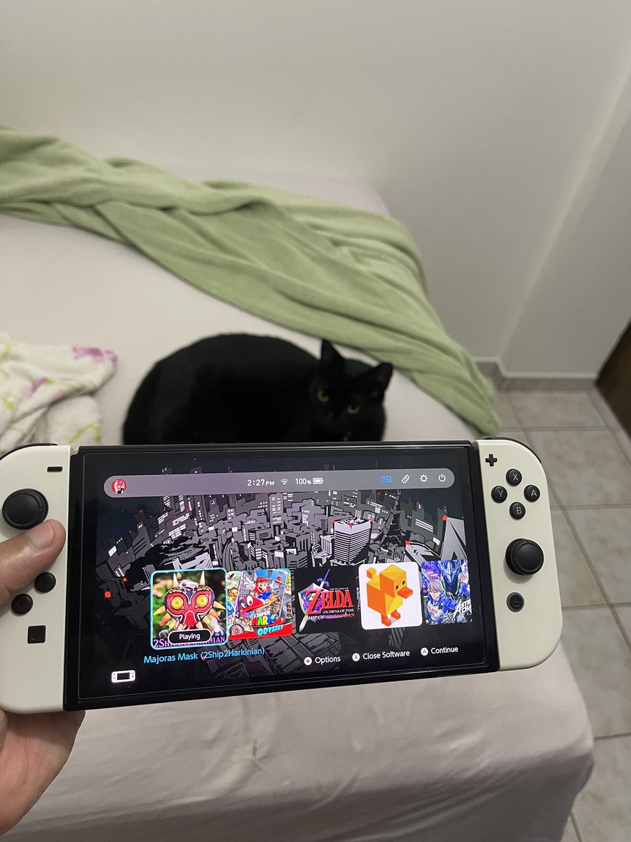 Méfiuus tweet media