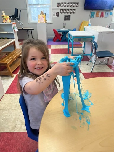 rsu18's tweet photo. The Atwood morning PreK class had a blast getting messy while making slime during a fun hands-on activity. #WeAreRSU18 #AtwoodAwesome
https://t.co/K7IbV5XesI https://t.co/NkLKmyKr9C