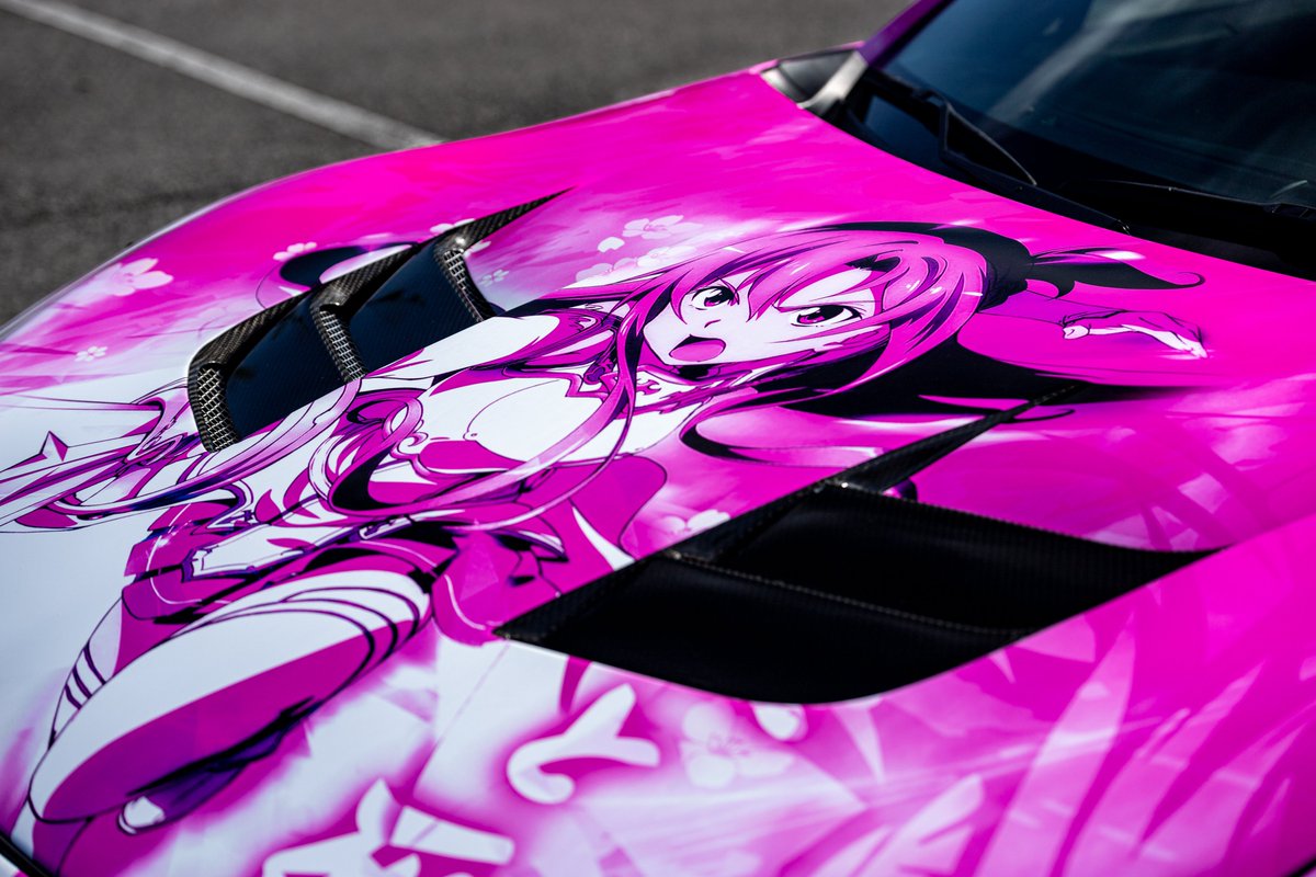 201WRAP's tweet photo. A wrap like this has to work twice.

It has to hit from across the lot.
And it has to hold up when you get close.
That’s the difference between a themed build and a messy one.

From far away, it still reads:
low
wide
aggressive
pink https://t.co/VFmT5yBmtq