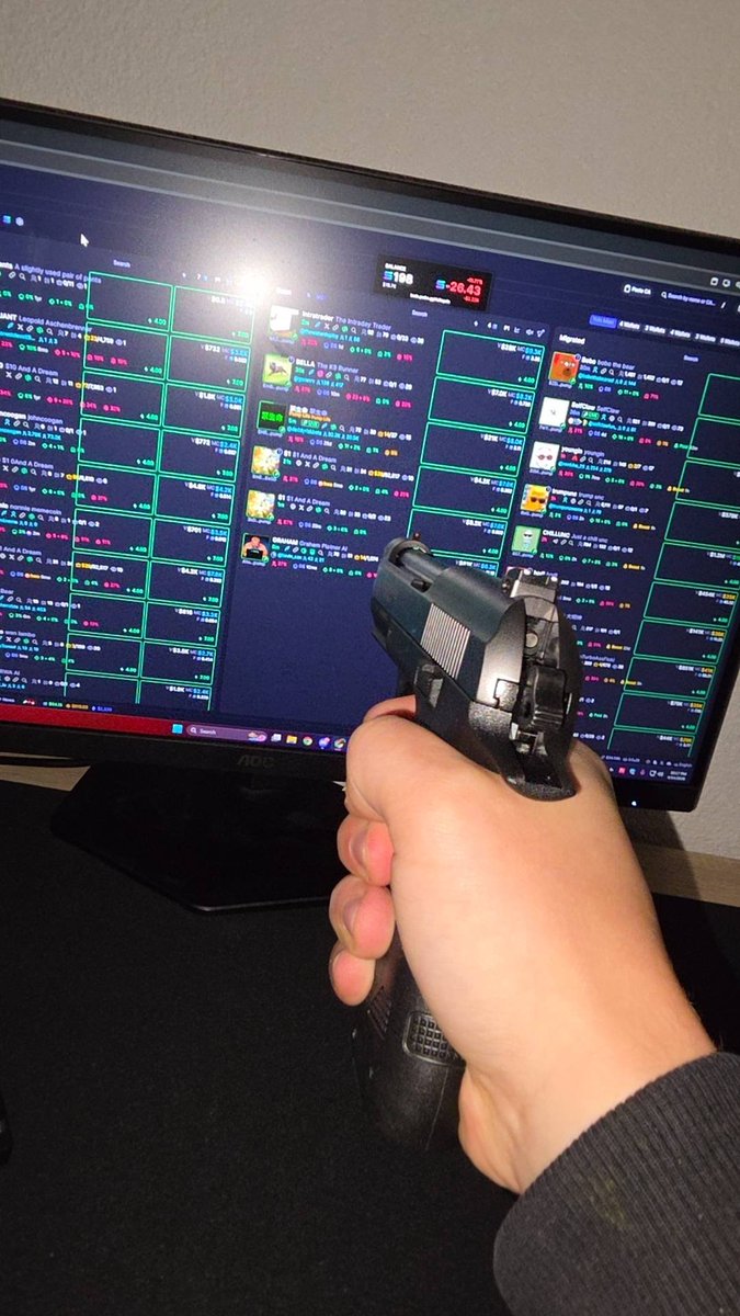 Heyitsyolo tweet media