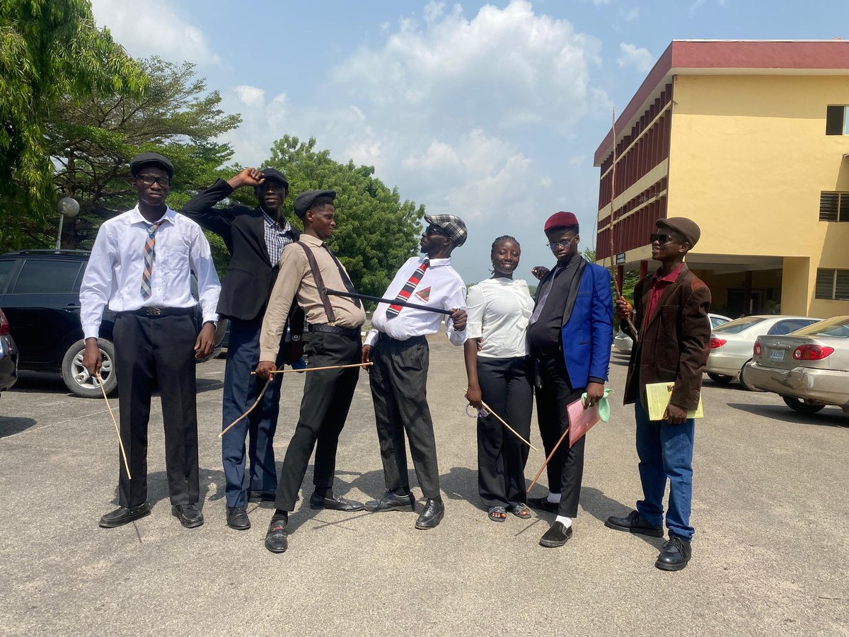 ChristMike🤴 tweet media