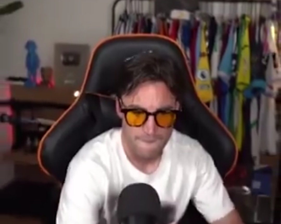 Vibes Foot tweet media