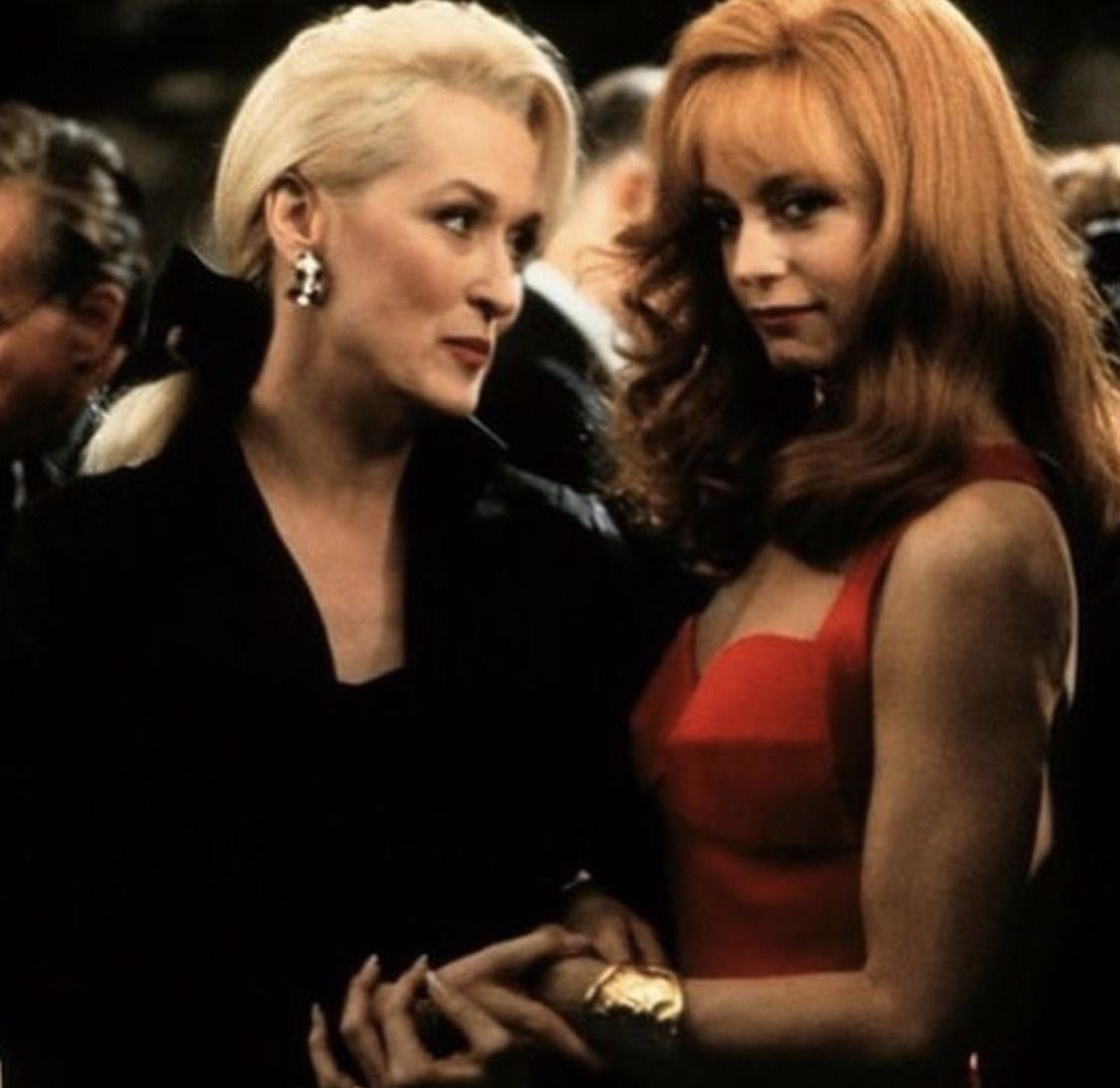 Elle Nolastname tweet media