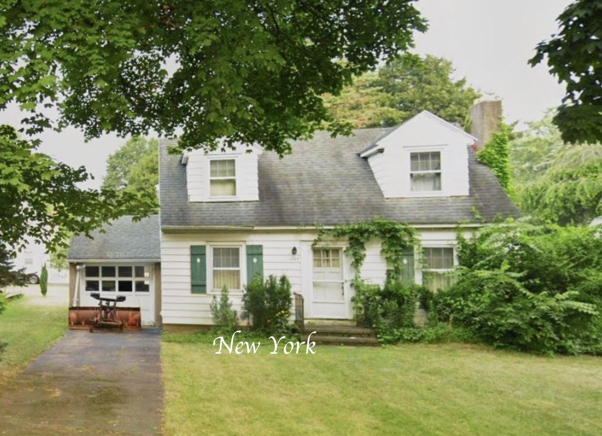oldhouses100k's tweet image. $59,900. With 1,556 sq ft of space, this 3-bedroom, 1.5-bath #NewYork cape offers a #fireplace, a spacious kitchen, a separate den, and a relaxing back porch and an attached single-bay garage.  oldhousesunder50k.com/c-1950-new-yor…