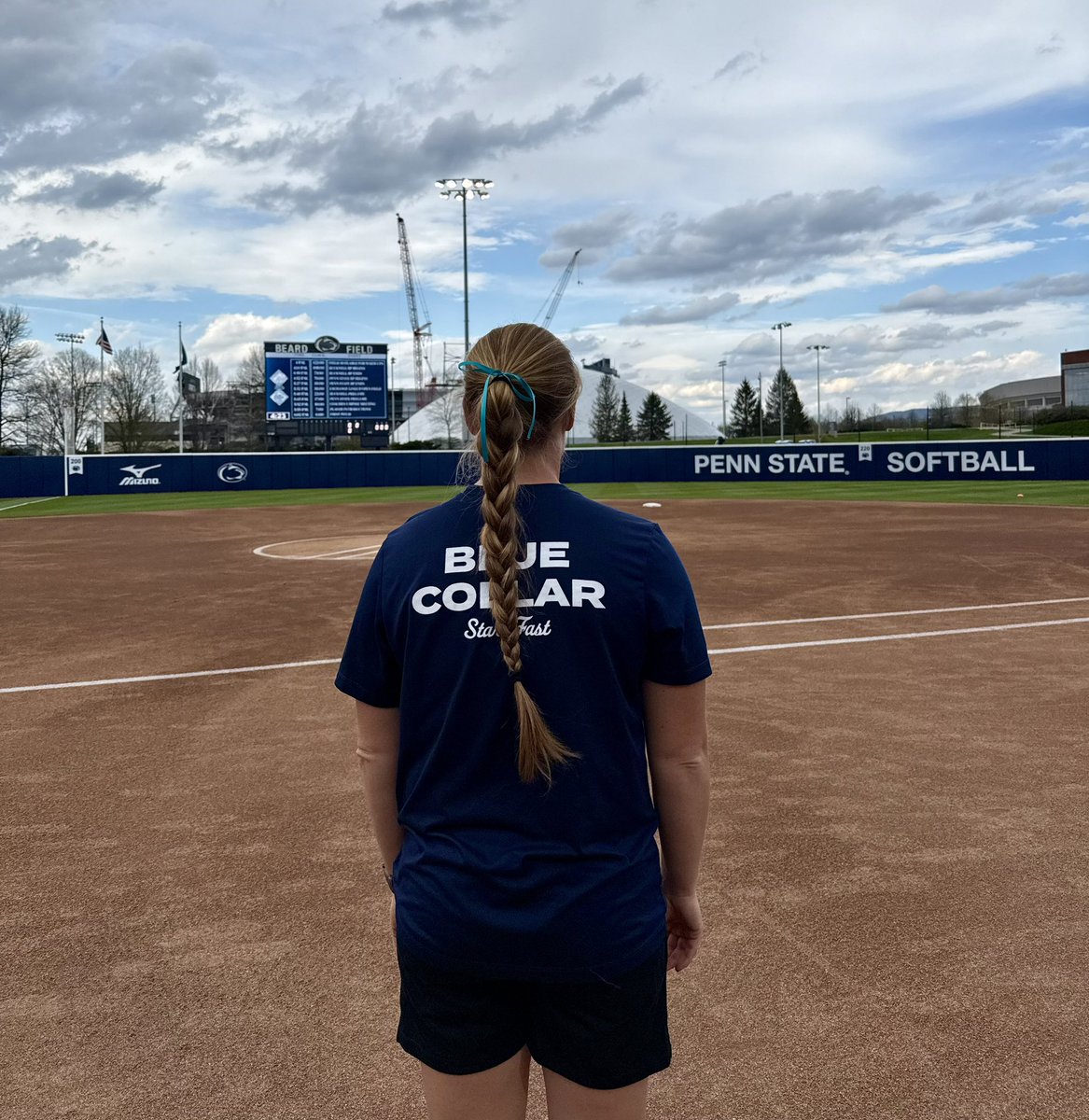 lexxx_20's tweet photo. Today is for you, Mick. Fly high #4 💙🦋 https://t.co/0DYTUbYWKr