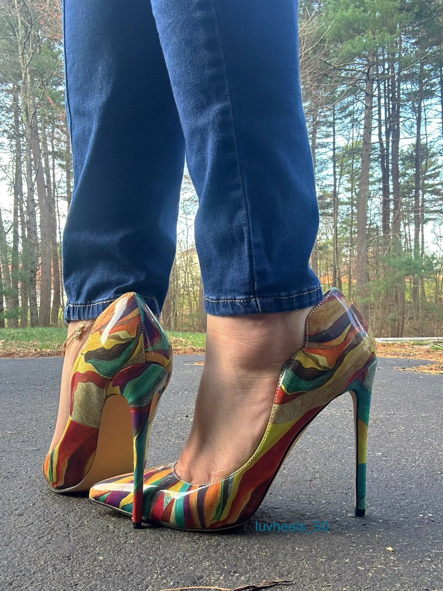 luv_heels tweet media