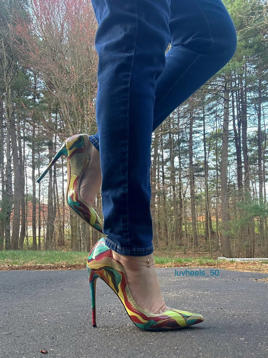 luv_heels tweet media