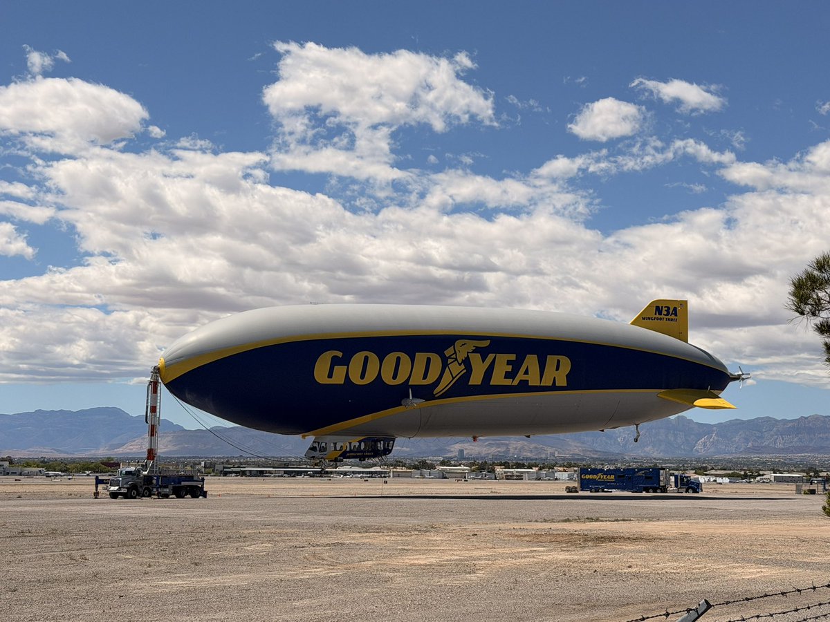 iTannerWells's tweet photo. @GoodyearBlimp has landed in north Las Vegas https://t.co/a33P6xa95B