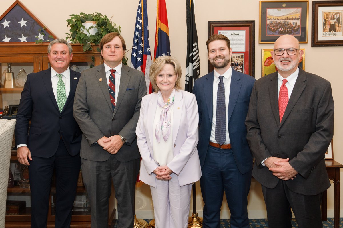 U.S. Senator Cindy Hyde-Smith tweet media