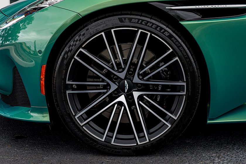 Global Autosports tweet media