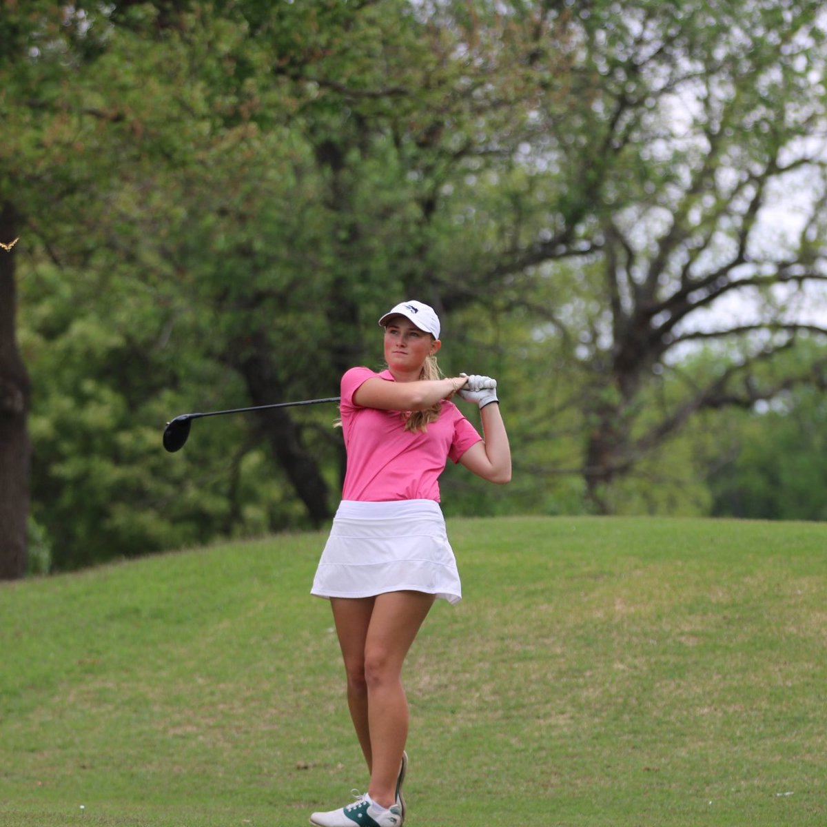 OBU_WGolf's tweet photo. Good news: we've moved up a spot to 4th place at the GAC Championship after round two! 

Sam Lehr is tied for 12th while Morgan Simmons sits in 14th. #OnToVictory 

Results: https://t.co/qSts0fPMLD https://t.co/iIaUlgwyiD