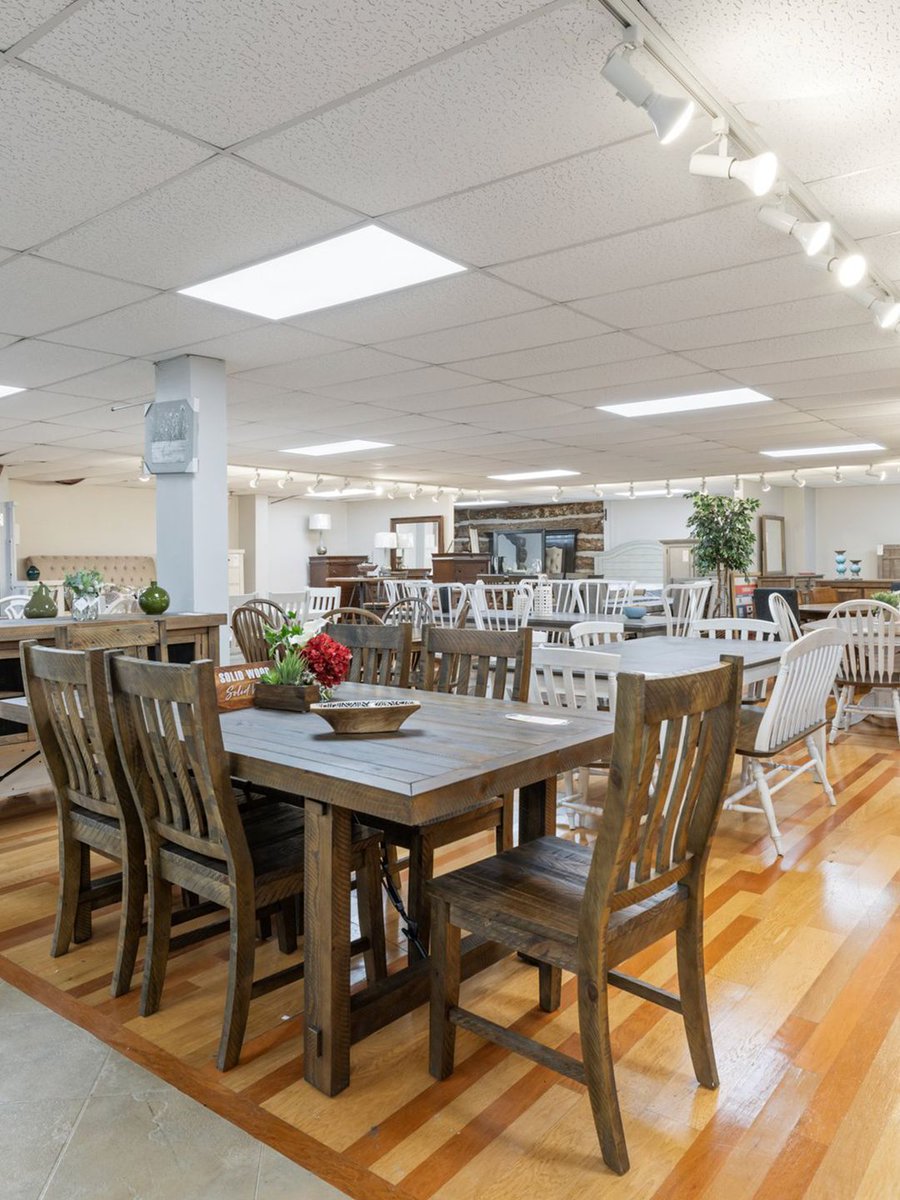 dt_mccalls's tweet image. Make gathering season easier with a dining setup that works for real life—tables, hutches, cabinets, and storage that keep hosting simple and your space inviting. Make It McCalls.
#DiningRoom #HostAtHome #MakeItMcCalls