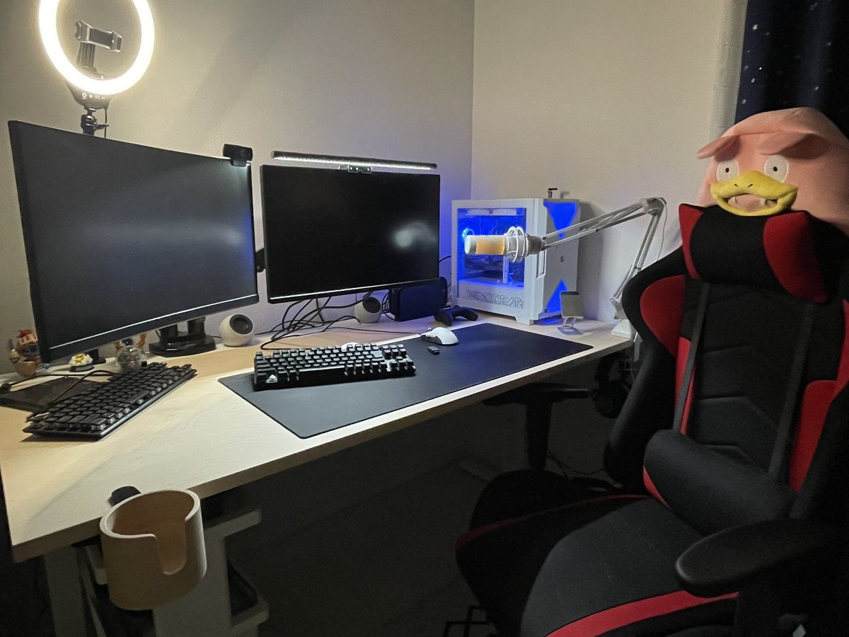 ふぉくさー tweet media