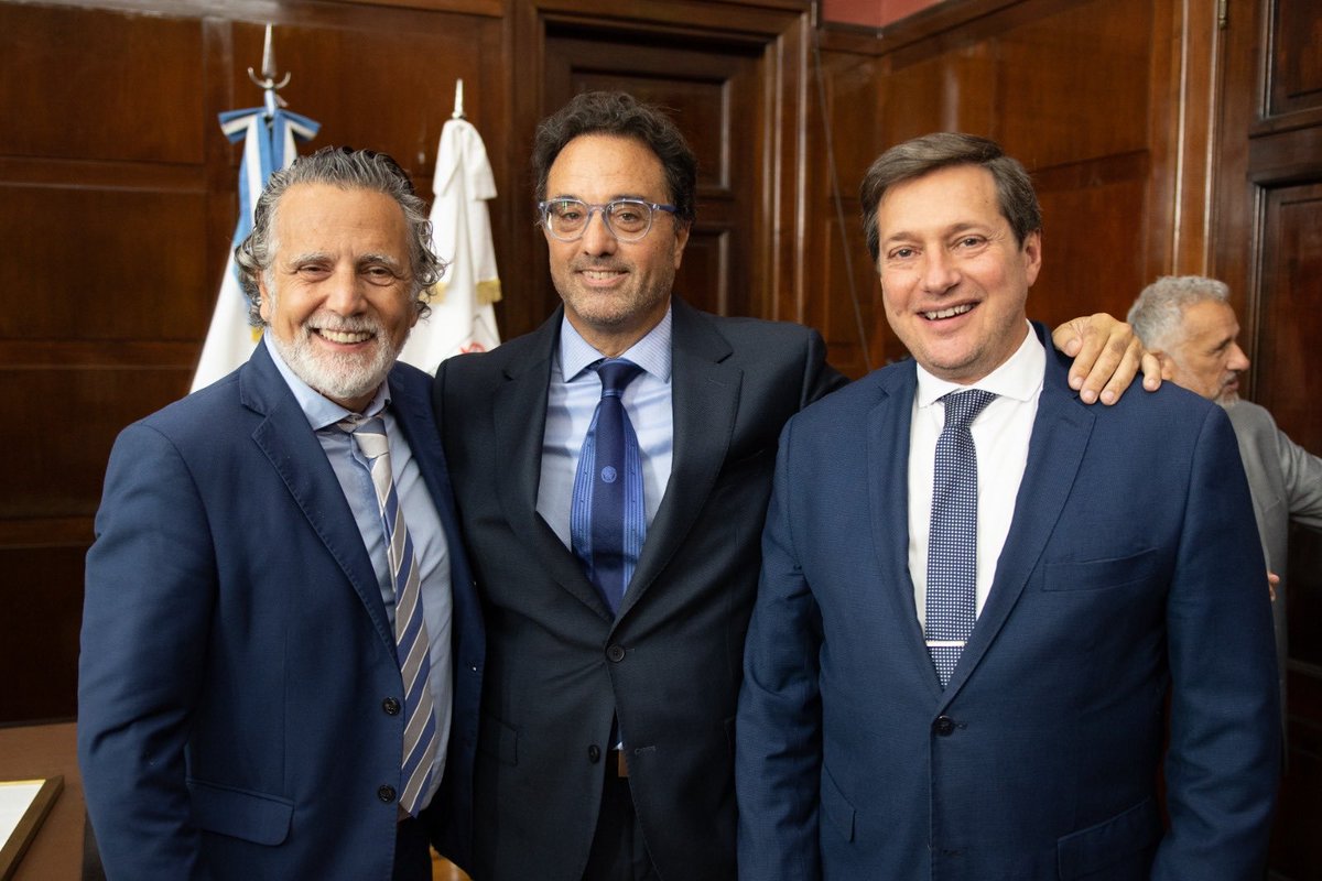 Cesar Francis tweet media