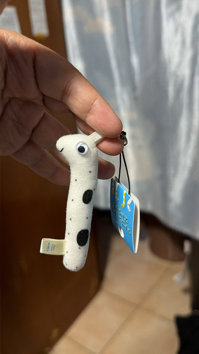 pollyshit tweet media