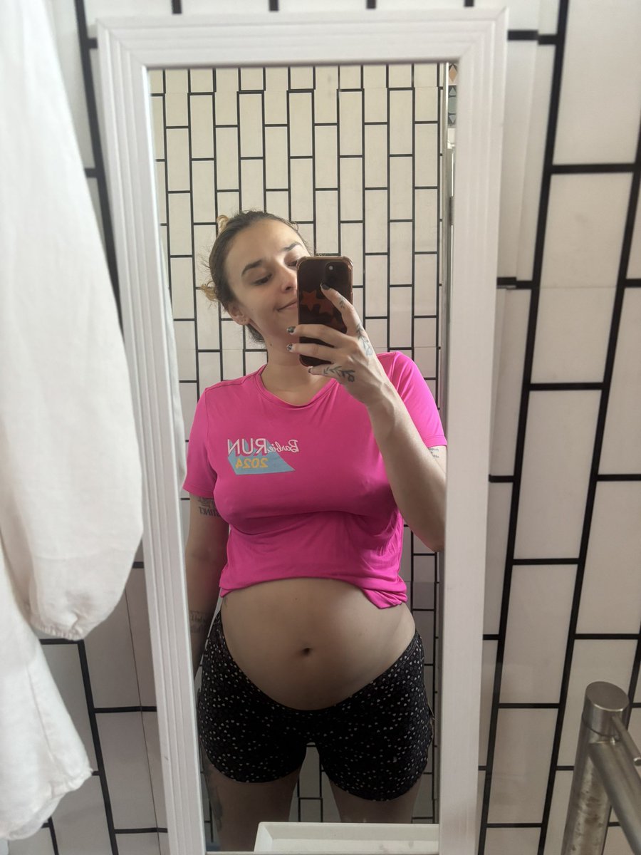 Bruna • gravida e gostosa ✨ tweet media