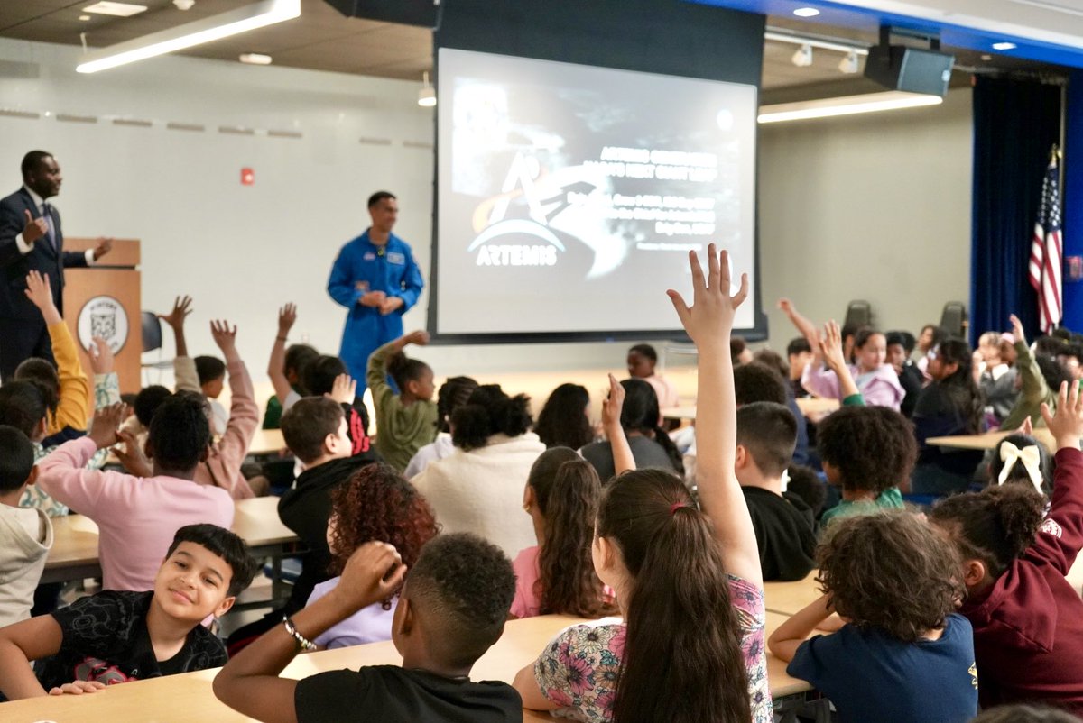 RepGabeAmo's tweet photo. It was out-of-this-world to hear @NASA Astronaut @Astro_Raja share stories from his 177 day journey through space!
 
Grateful to Raja for sharing his expertise, experience, and passion with students at Henry Winters Elementary in Pawtucket. https://t.co/fzmxx6bjeV