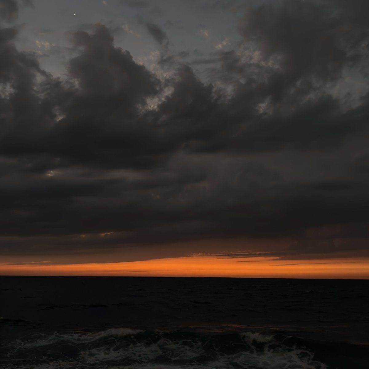 sol (@ultramarineil) on Twitter photo 