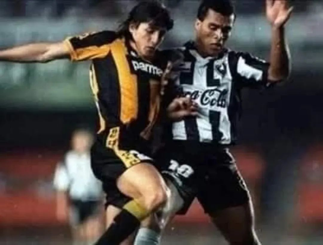 URUGUAYLATECAP ® tweet media