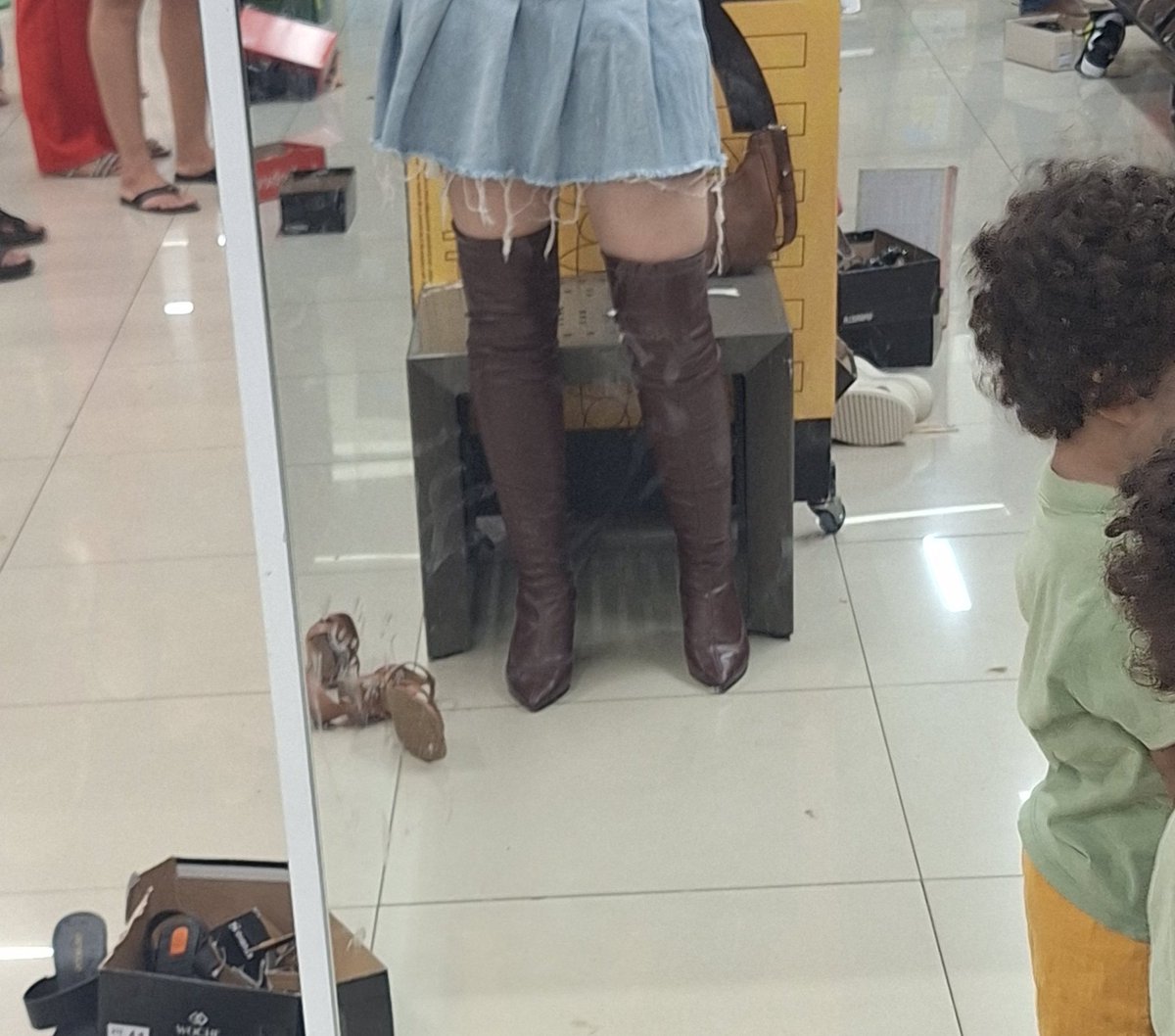 blah blah ! tweet media