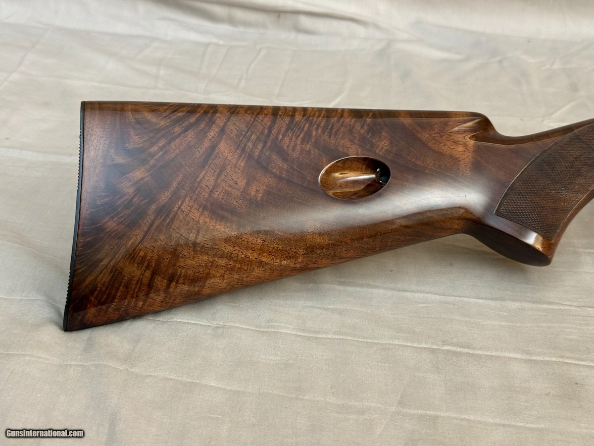 Guns International tweet media