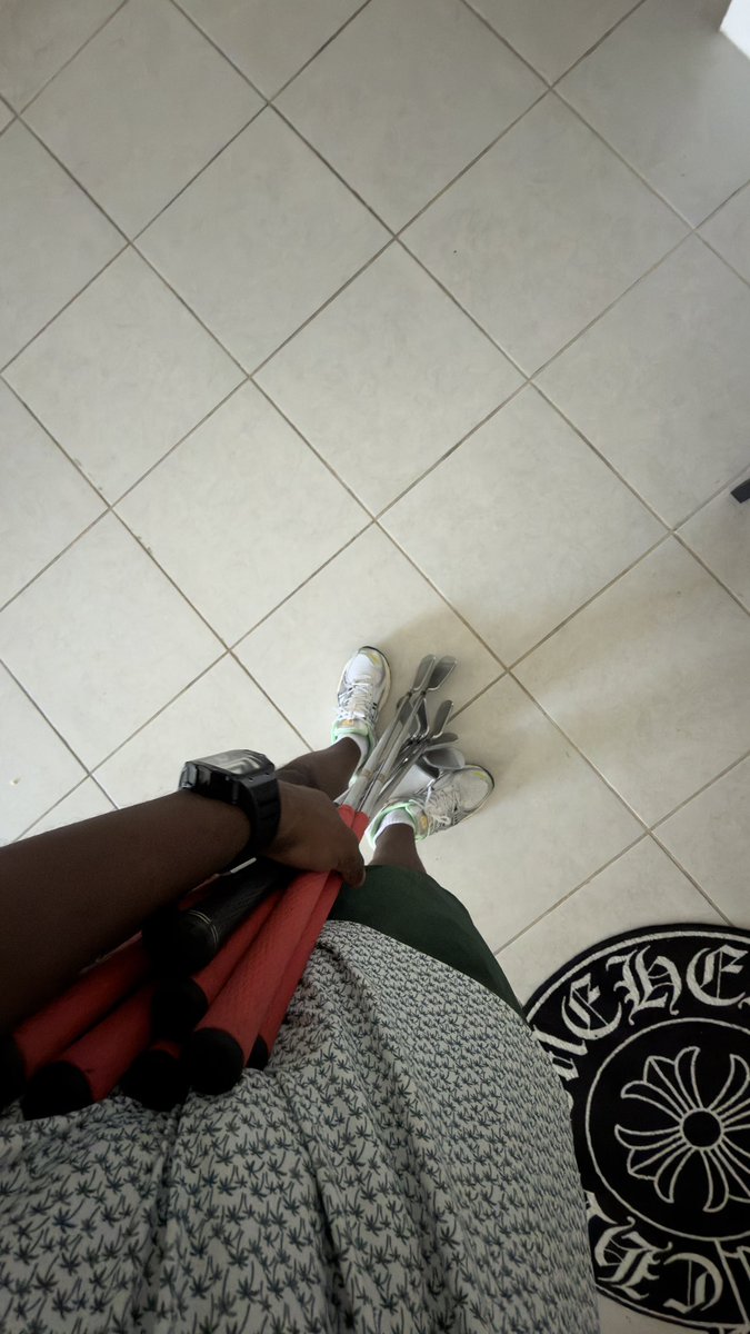 pinnydior's tweet photo. It’s better this way #synci https://t.co/6m5bUIPWaC