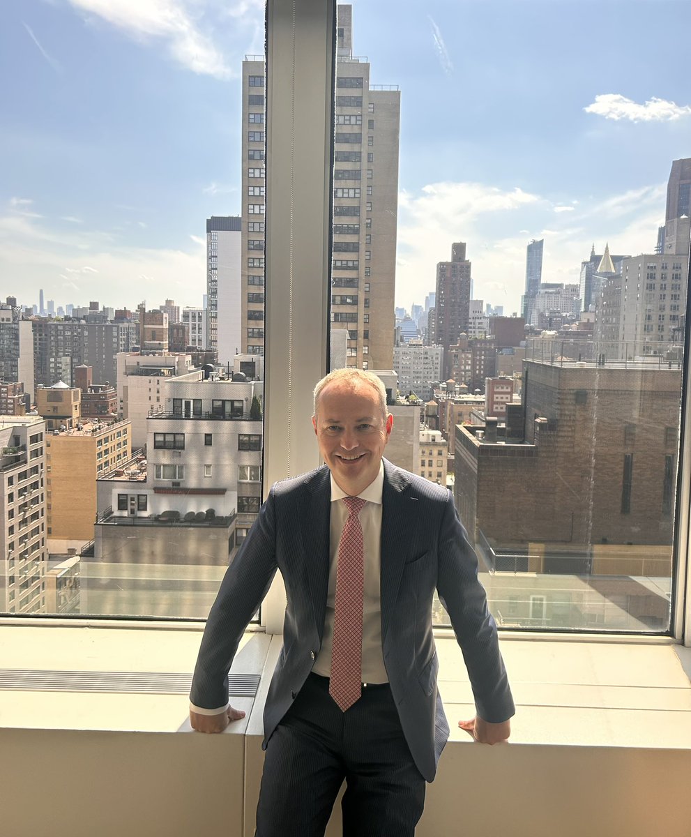 LithuaniaUNNY's tweet image. Welcome and follow the new Permanent Representative of #Lithuania to the United Nations @pranevicius! 

Ambassador Julius Pranevičius looks forward to advancing the principles of the 🇺🇳 Charter and international law, addressing hybrid threats, strengthening global support for