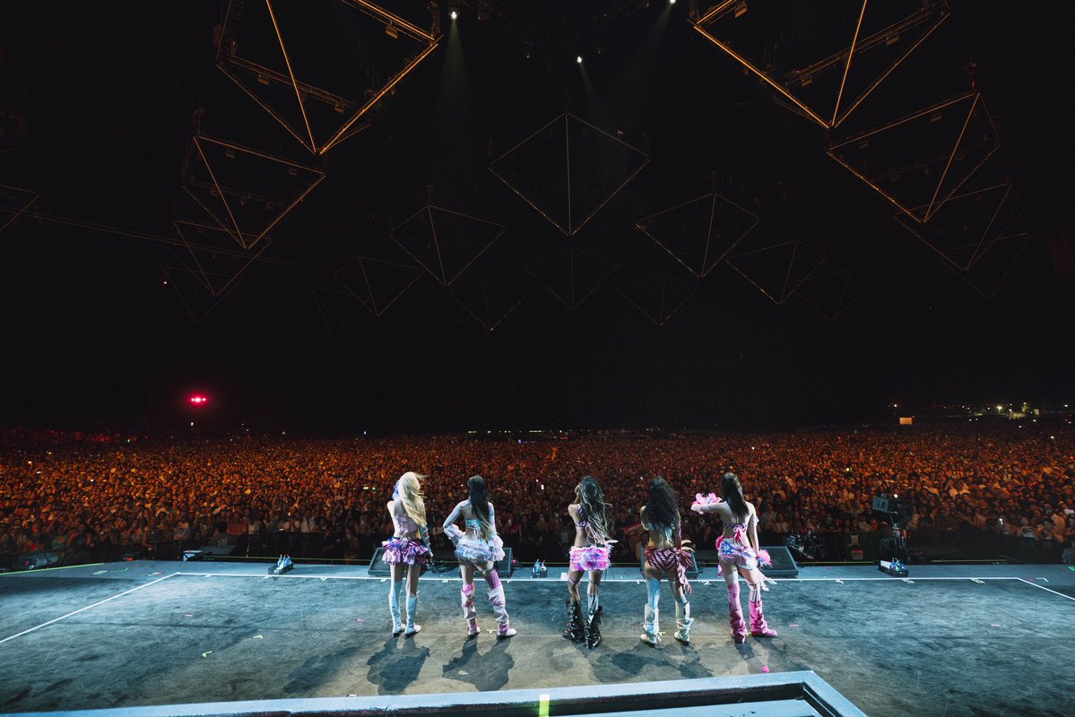 Pop Crave tweet media